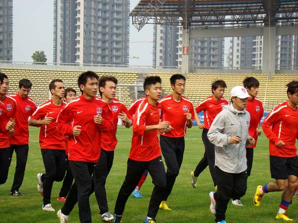 文莱国家队备战紧张战役，全队士气高涨备战的简单介绍