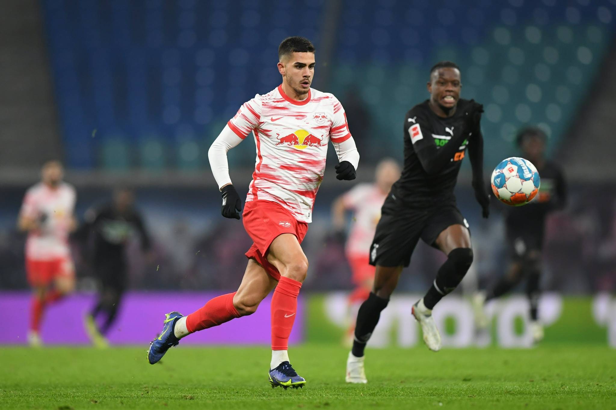 关于拜仁慕尼黑大胜门兴格拉德巴赫,六连胜登顶的信息 关于拜仁慕尼黑大胜门兴格拉德巴赫,六连胜登顶的信息